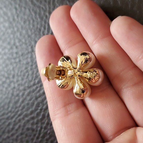 Clip on earrings - Picture 6 of 7